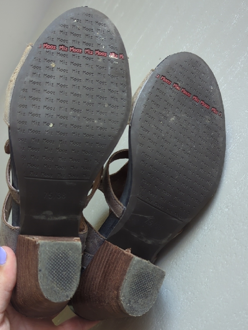Miz‎ Mooz Melanie Open-Toe Block Heel Sandals Leather size 7.5 - Picture 6 of 6